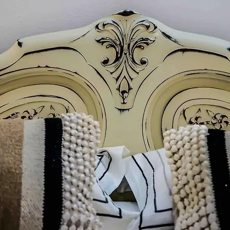 Apollona's Boutique Apartment *
